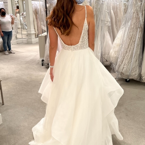 Hayley Paige Wedding Dress - Picture 5 of 6